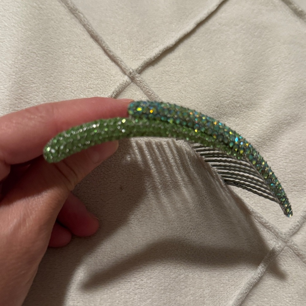 Green Rhinestone Hair Comb - Picture 9 of 9